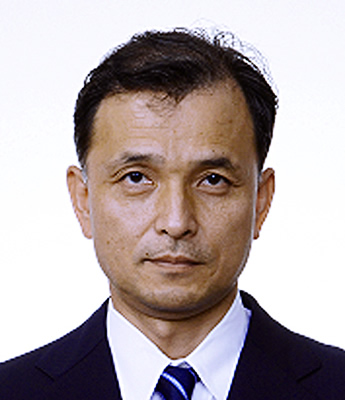 岡田慎也氏